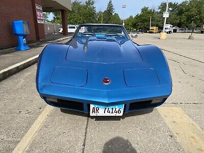 Chevrolet-Corvette-1974-10