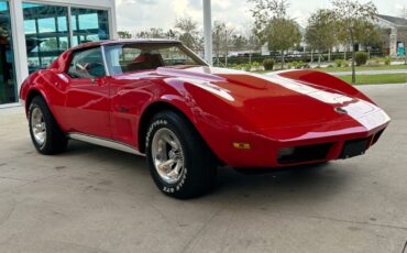 Chevrolet-Corvette-1974-3