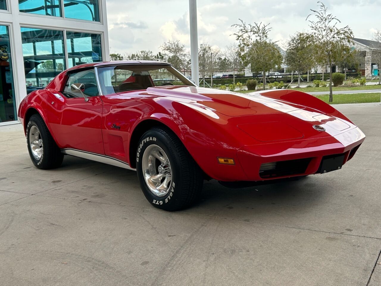 Chevrolet-Corvette-1974-3