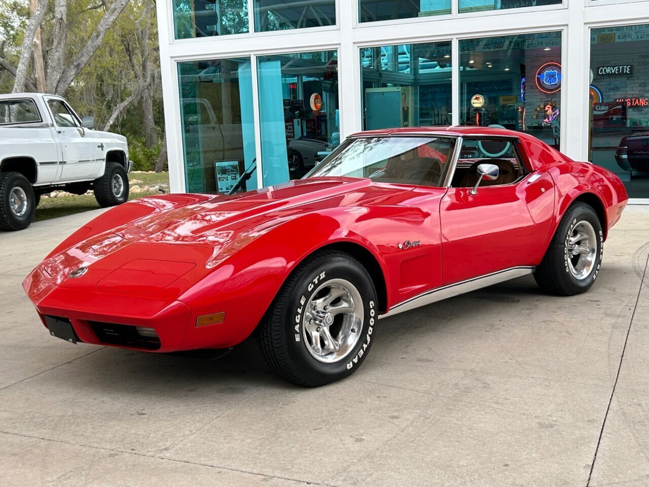 Chevrolet-Corvette-1974-9