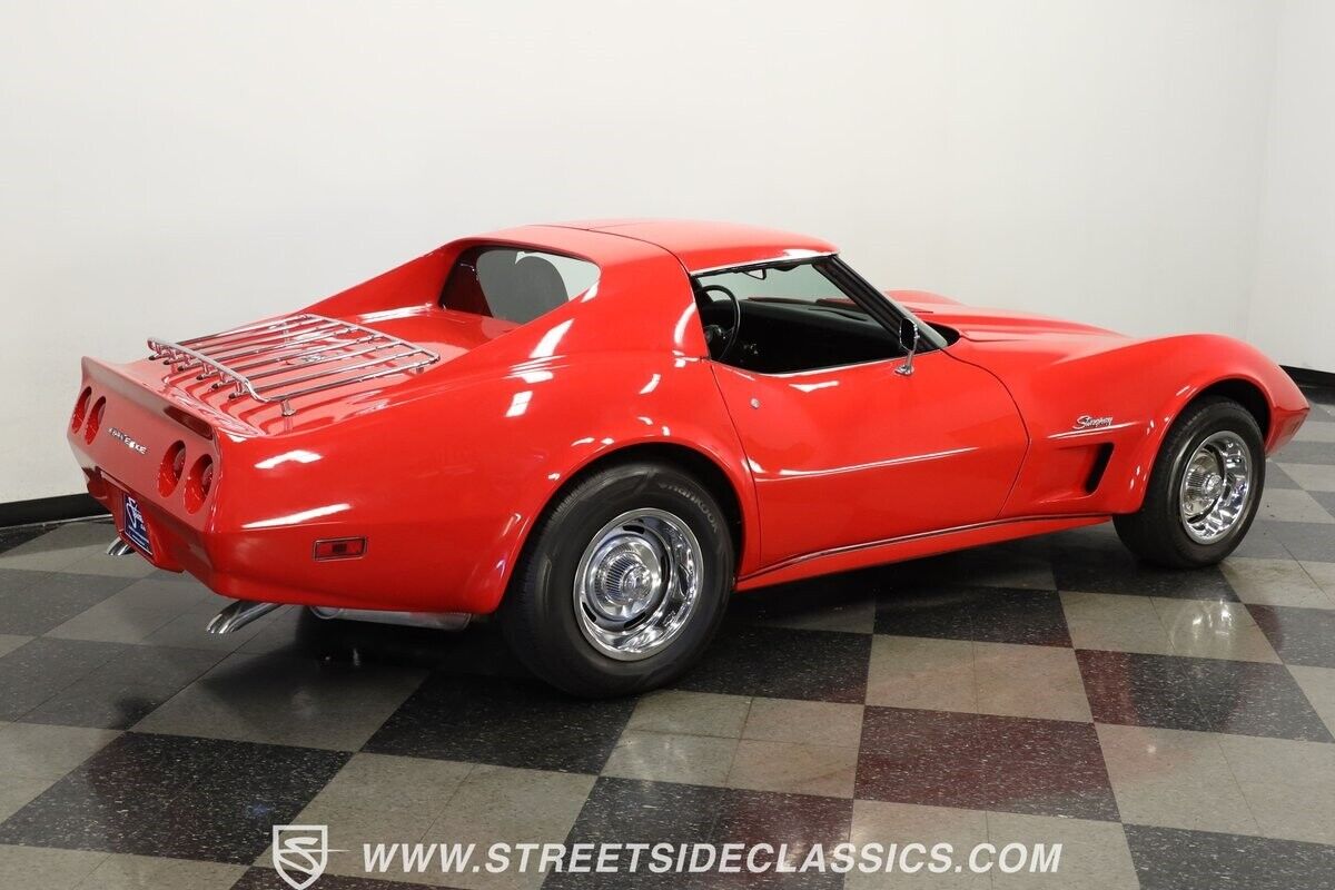 Chevrolet-Corvette-1975-11