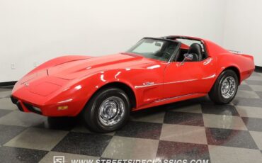 Chevrolet-Corvette-1975-5