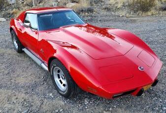 Chevrolet-Corvette-1976-4