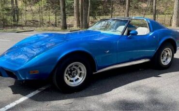 Chevrolet-Corvette-1977-1