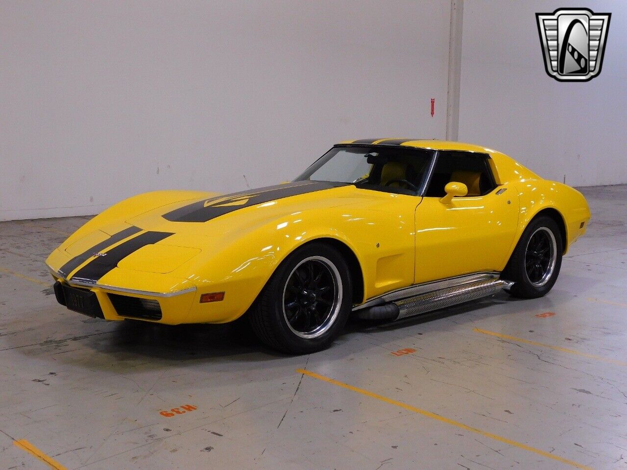 Chevrolet-Corvette-1977-2