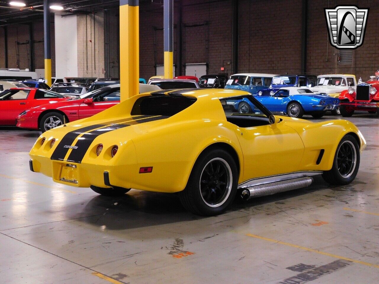 Chevrolet-Corvette-1977-4