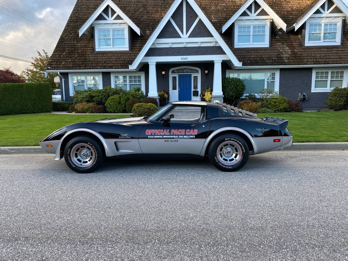 Chevrolet-Corvette-1978-2