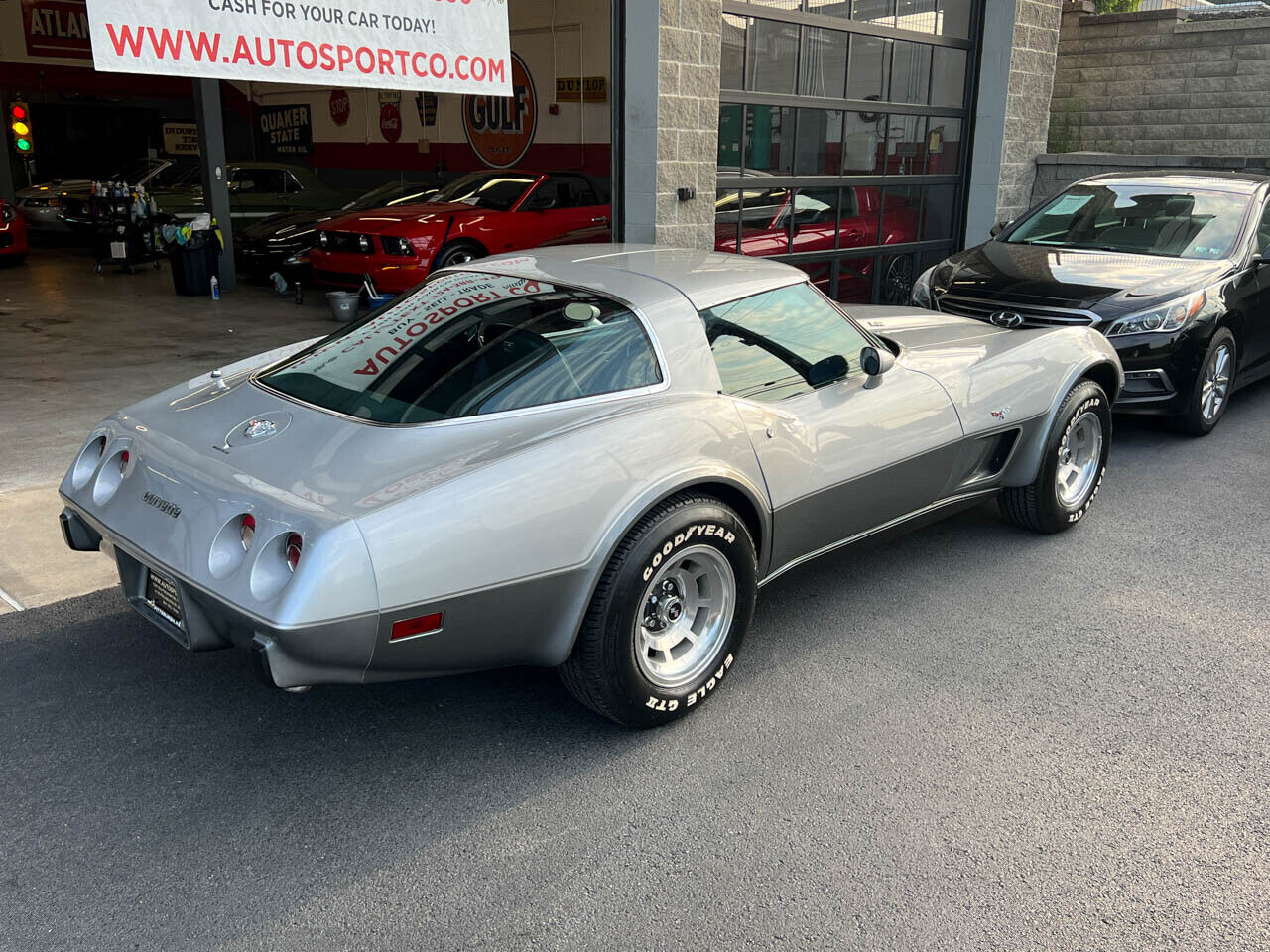 Chevrolet-Corvette-1978-4