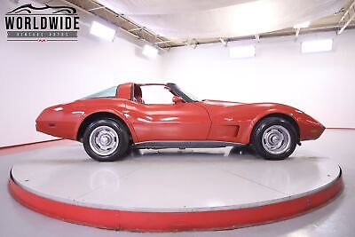 Chevrolet-Corvette-1979-3