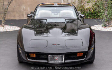 Chevrolet-Corvette-1981-1