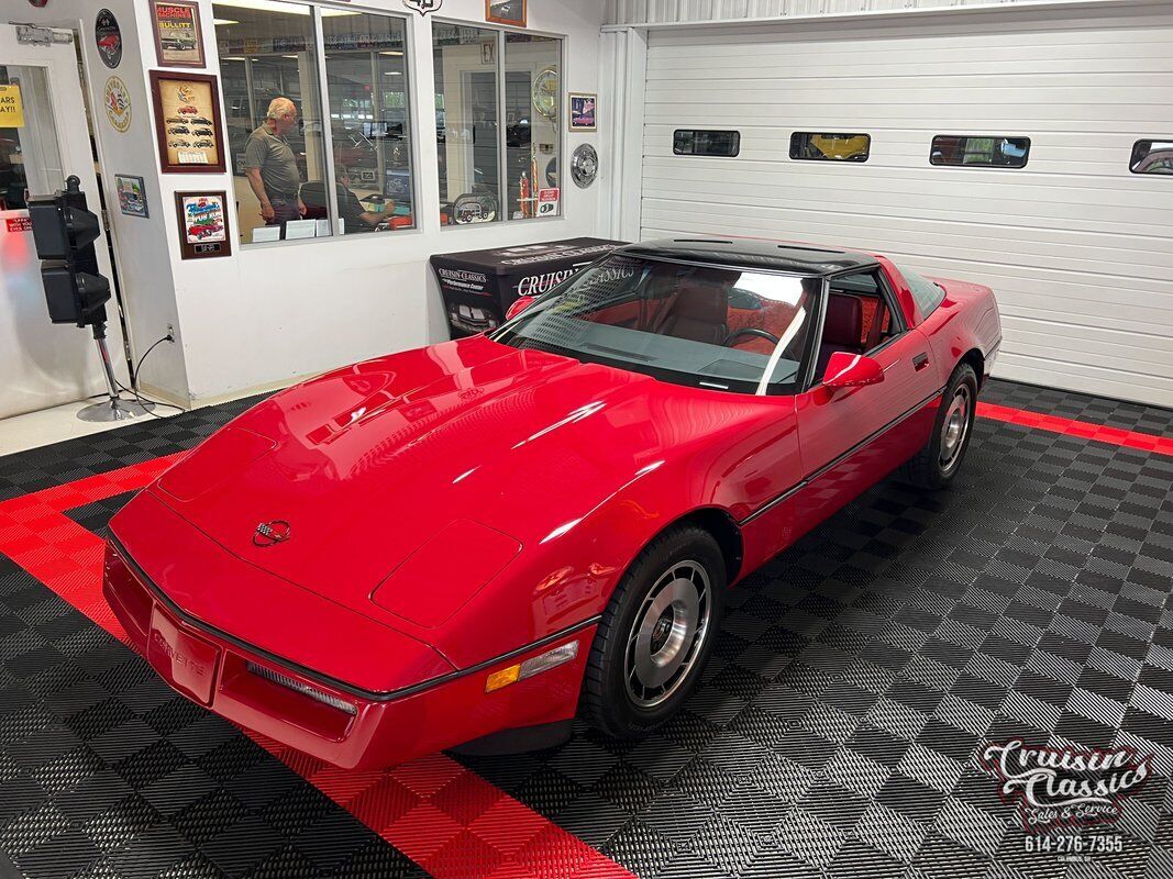 Chevrolet-Corvette-1984-10