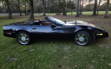 Chevrolet-Corvette-1989-2