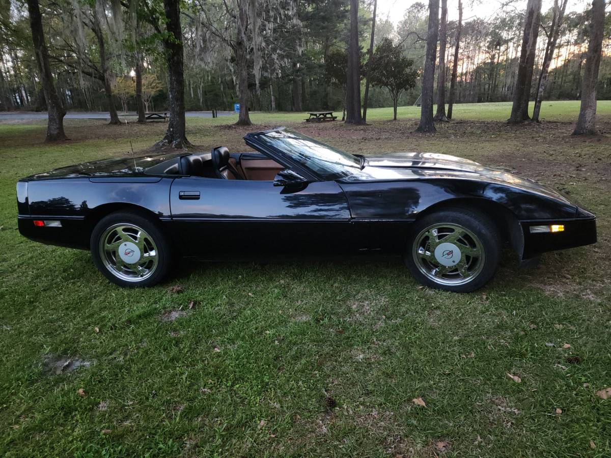 Chevrolet-Corvette-1989-2