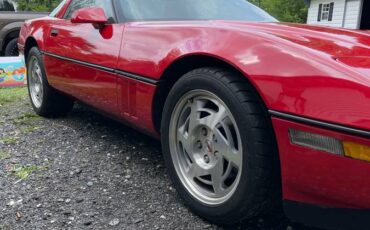 Chevrolet-Corvette-1990-4