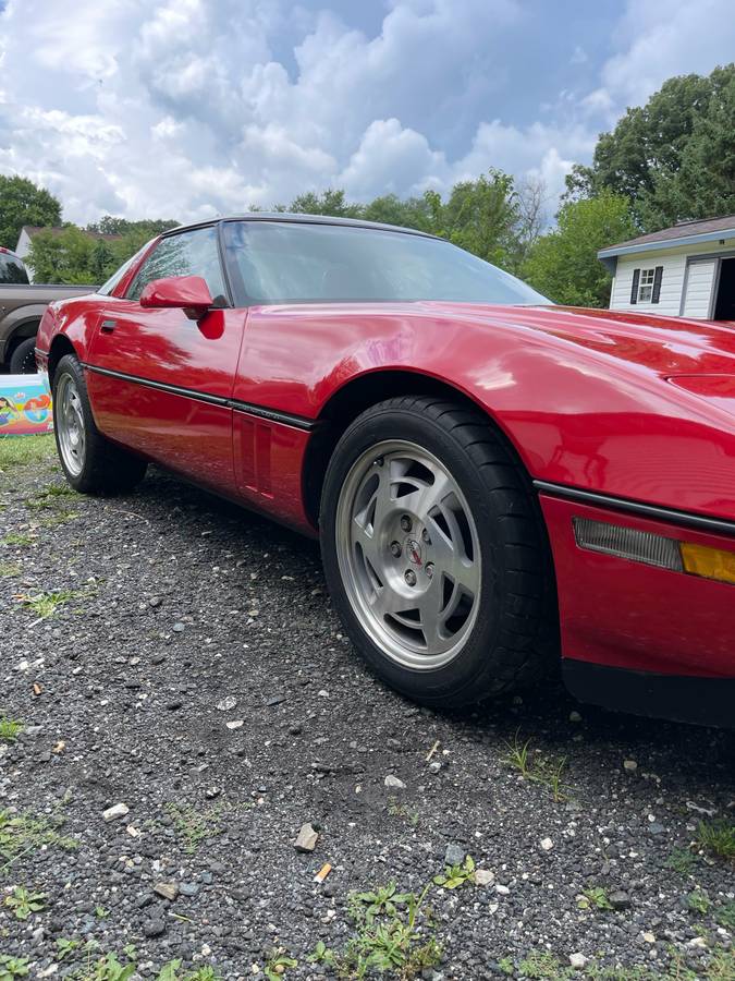 Chevrolet-Corvette-1990-4