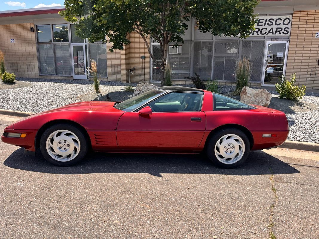 Chevrolet-Corvette-1994-1