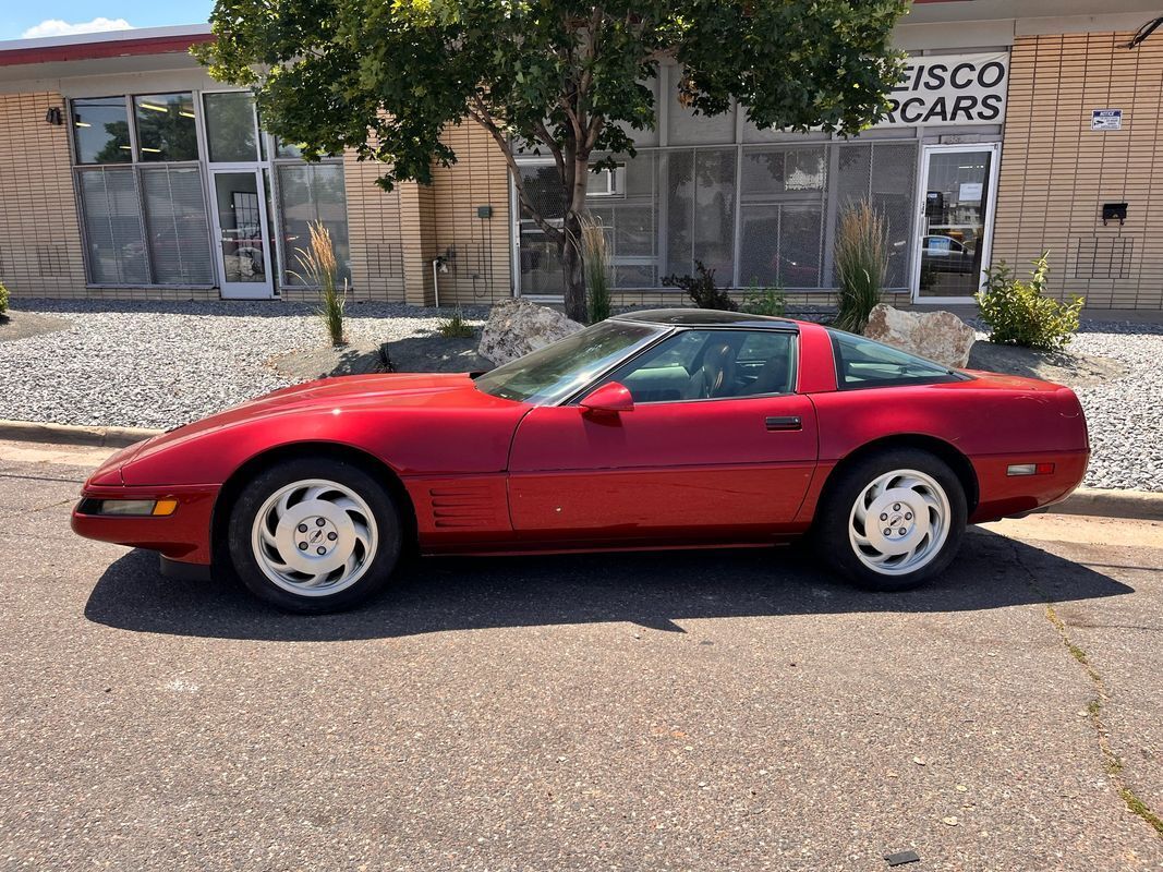 Chevrolet-Corvette-1994-14