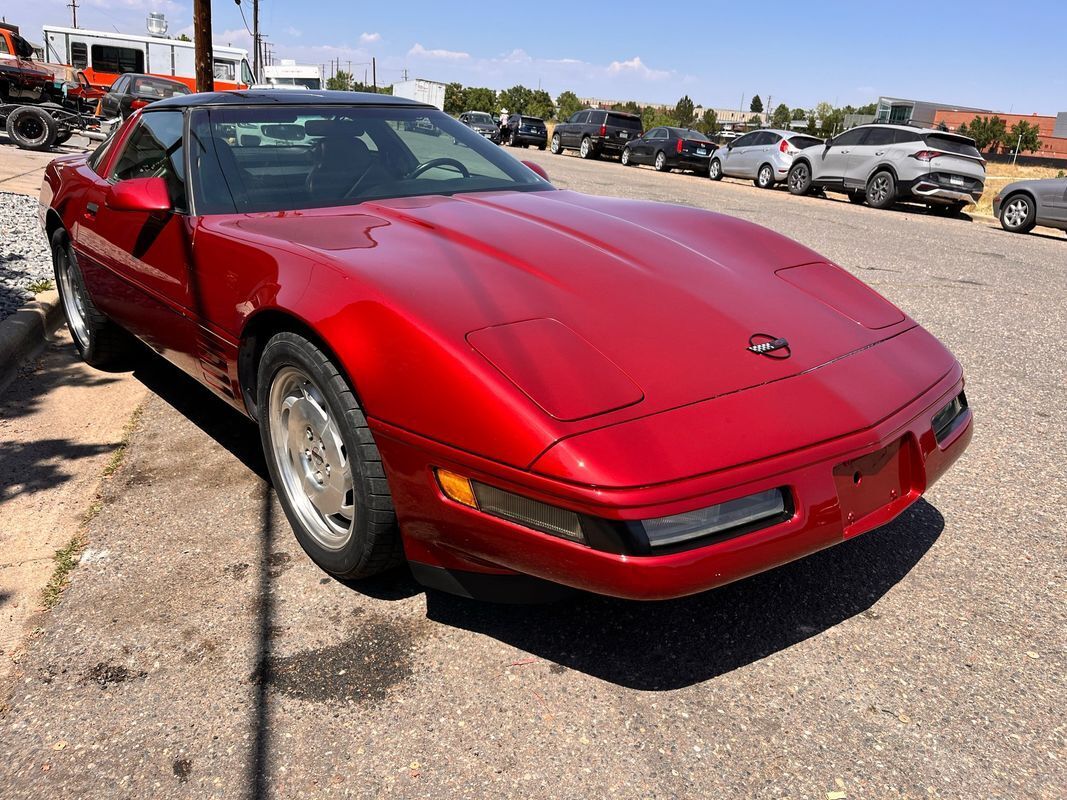 Chevrolet-Corvette-1994-25