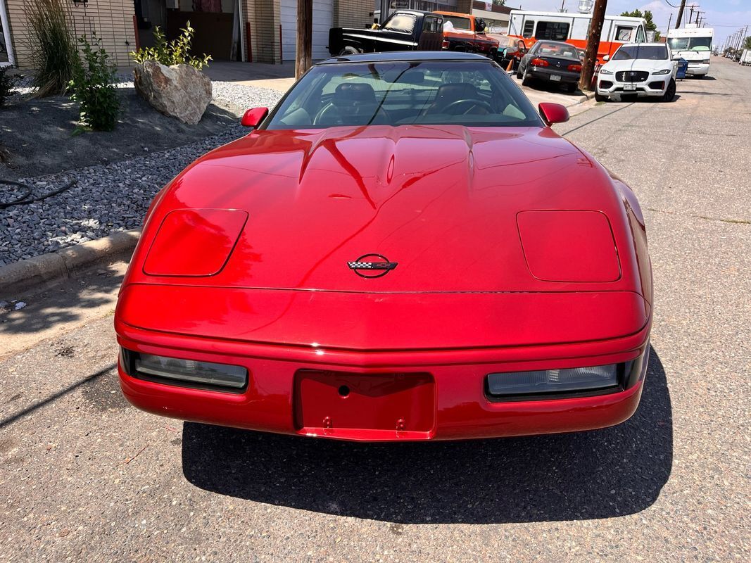 Chevrolet-Corvette-1994-33