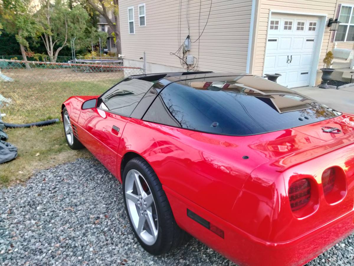 Chevrolet-Corvette-1994-9