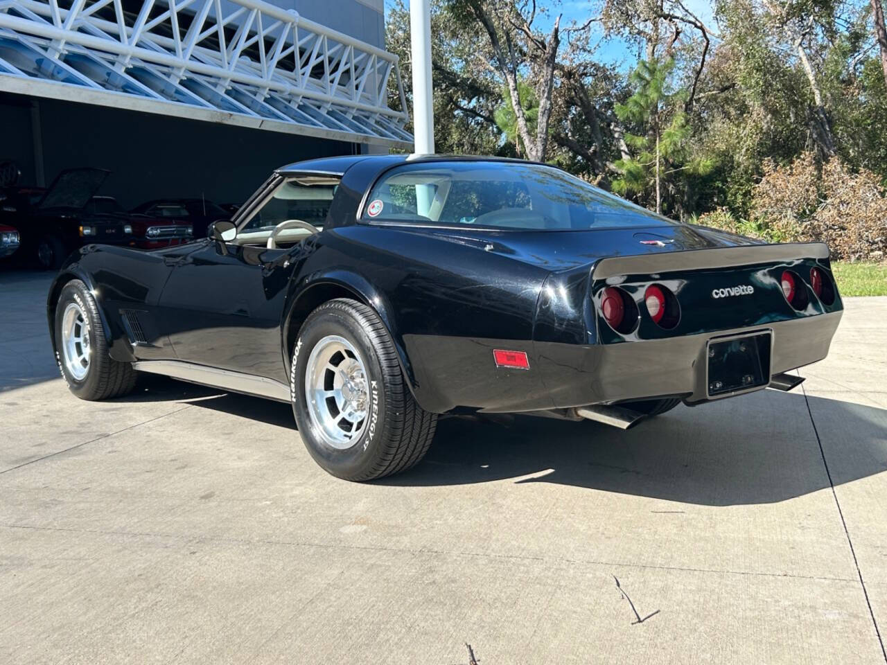 Chevrolet-Corvette-Berline-1980-7