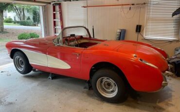 Chevrolet-Corvette-Cabriolet-1957-3