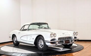 Chevrolet-Corvette-Cabriolet-1961-12