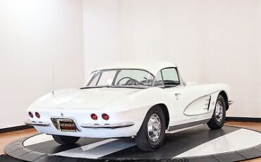 Chevrolet-Corvette-Cabriolet-1961-14