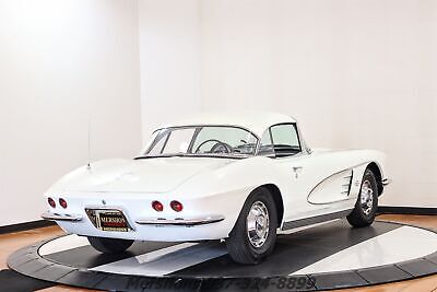 Chevrolet-Corvette-Cabriolet-1961-14