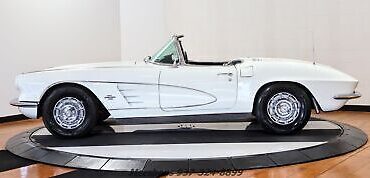 Chevrolet-Corvette-Cabriolet-1961-5