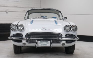 Chevrolet-Corvette-Cabriolet-1961-5