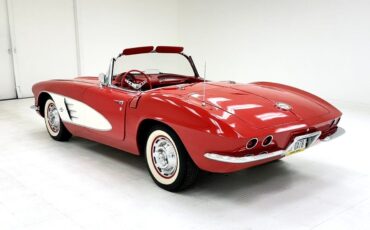 Chevrolet-Corvette-Cabriolet-1961-5