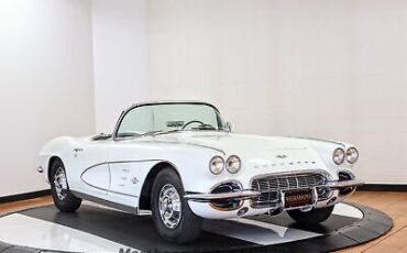 Chevrolet-Corvette-Cabriolet-1961-6