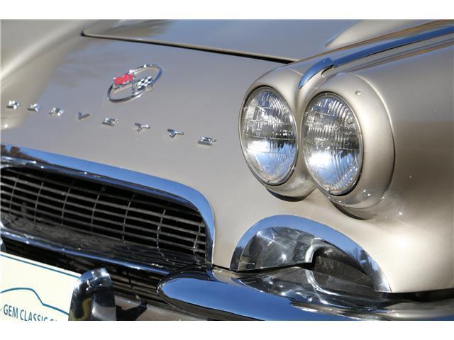 Chevrolet-Corvette-Cabriolet-1962-17