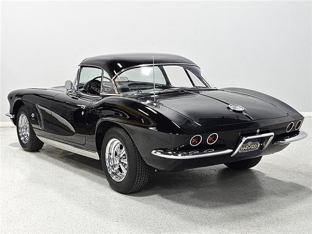 Chevrolet-Corvette-Cabriolet-1962-3