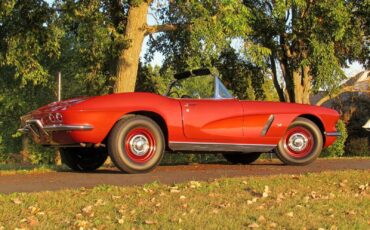 Chevrolet-Corvette-Cabriolet-1962-3