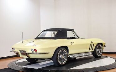 Chevrolet-Corvette-Cabriolet-1965-10