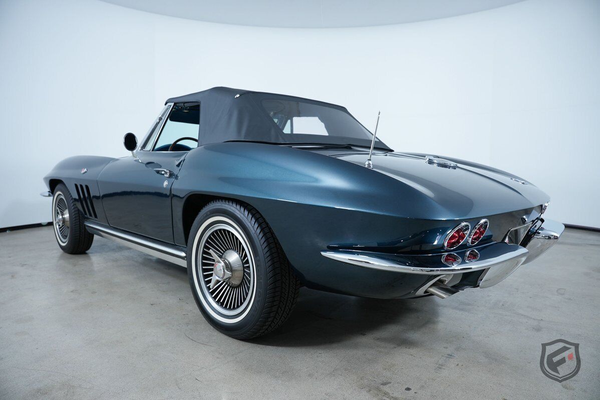 Chevrolet-Corvette-Cabriolet-1966-11