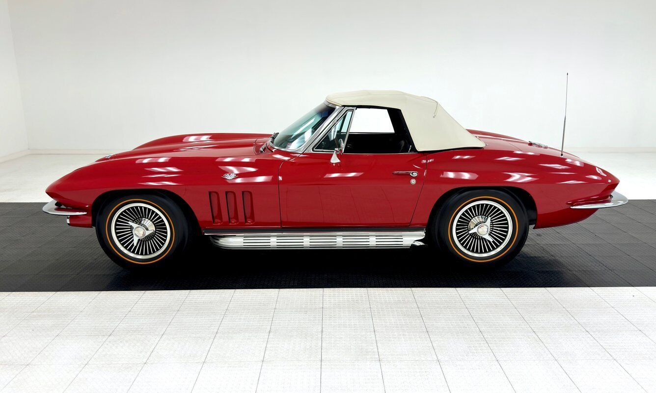 Chevrolet-Corvette-Cabriolet-1966-2