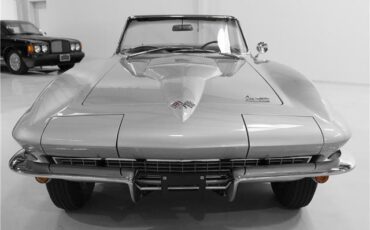 Chevrolet-Corvette-Cabriolet-1966-3