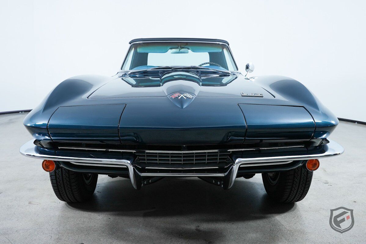 Chevrolet-Corvette-Cabriolet-1966-3