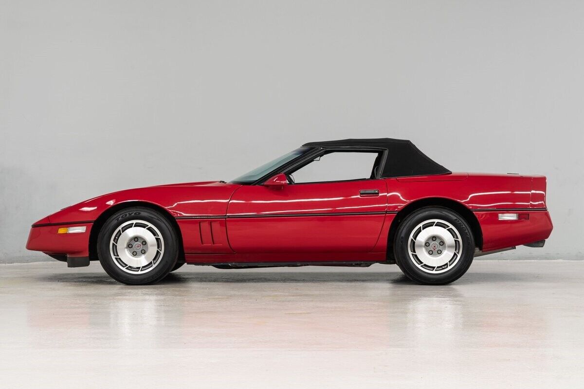 Chevrolet-Corvette-Cabriolet-1987-2