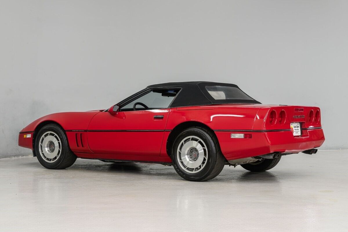 Chevrolet-Corvette-Cabriolet-1987-3