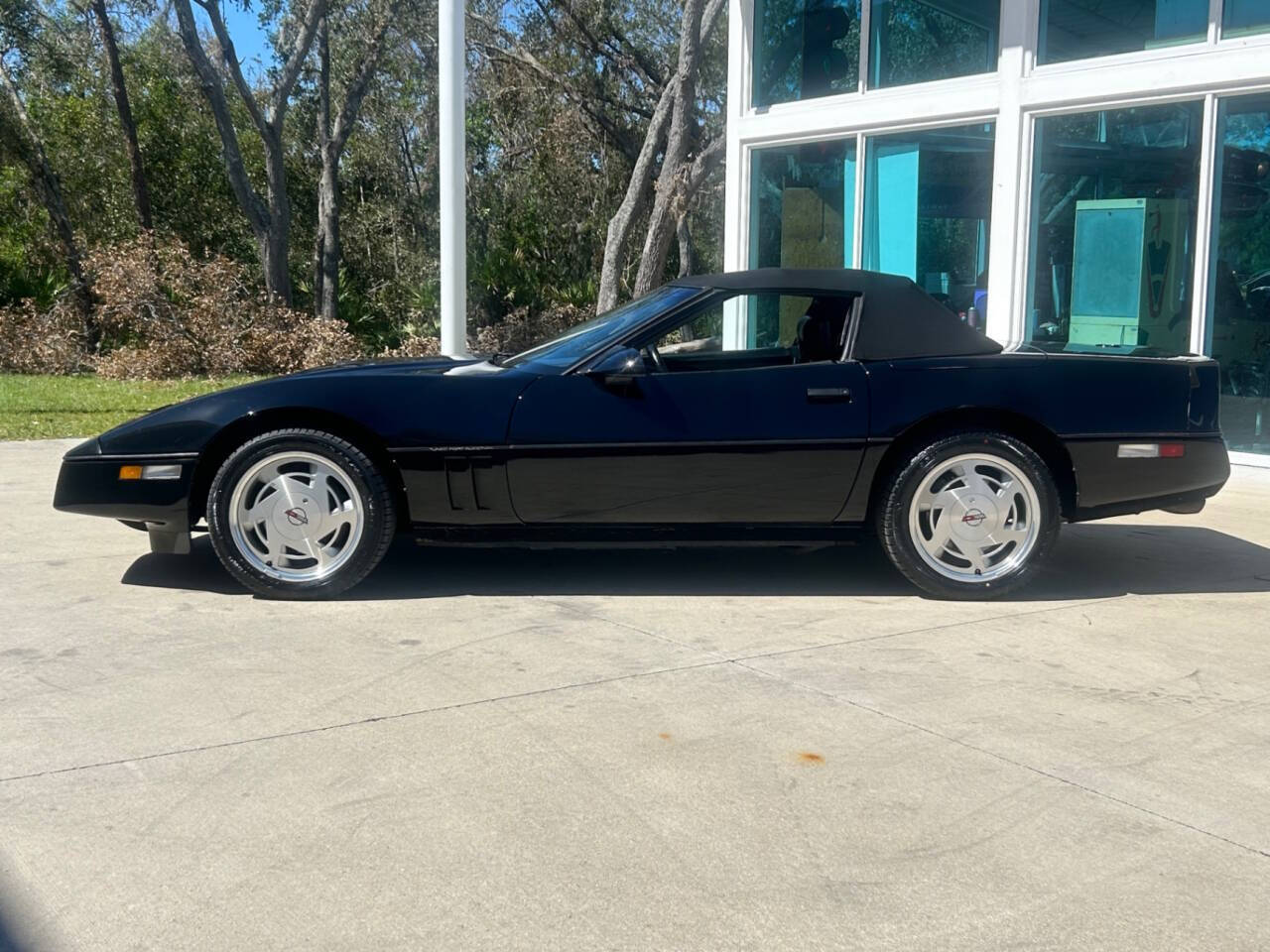 Chevrolet-Corvette-Cabriolet-1989-11