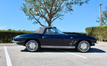 Chevrolet-Corvette-Coupe-1963-3