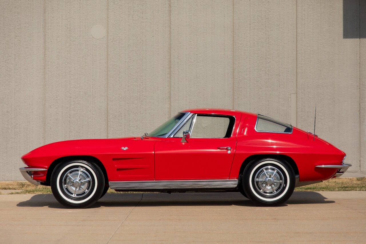 Chevrolet-Corvette-Coupe-1963-6