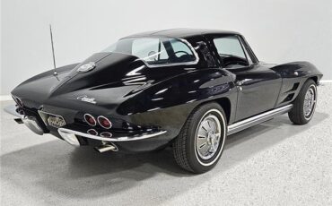 Chevrolet-Corvette-Coupe-1964-4