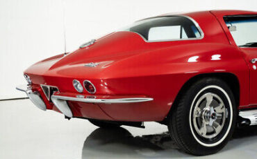 Chevrolet-Corvette-Coupe-1966-12