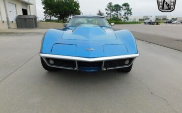 Chevrolet-Corvette-Coupe-1969-3