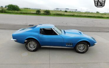 Chevrolet-Corvette-Coupe-1969-6